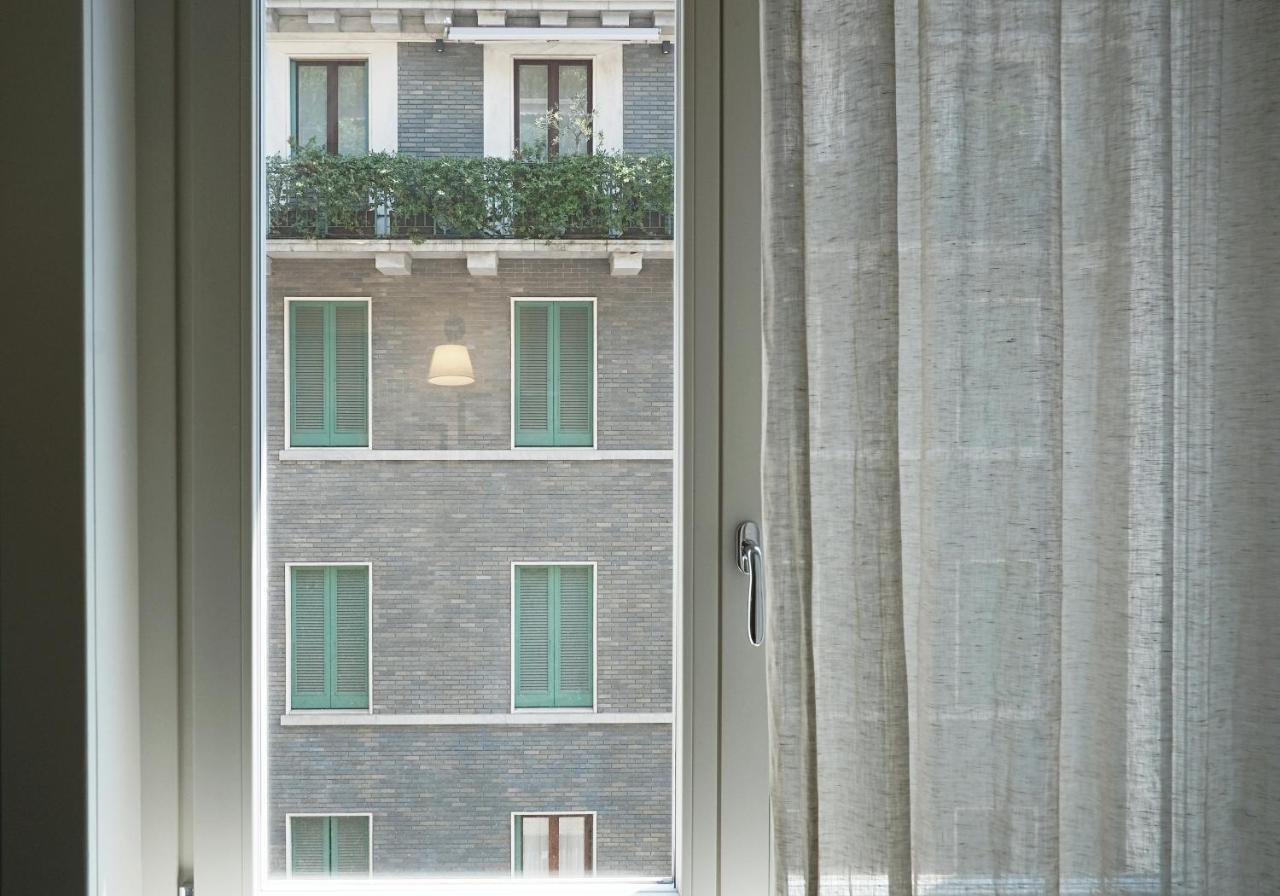 Oreaspiti - Not Only A Suite In Magenta Quarter — Photos 3